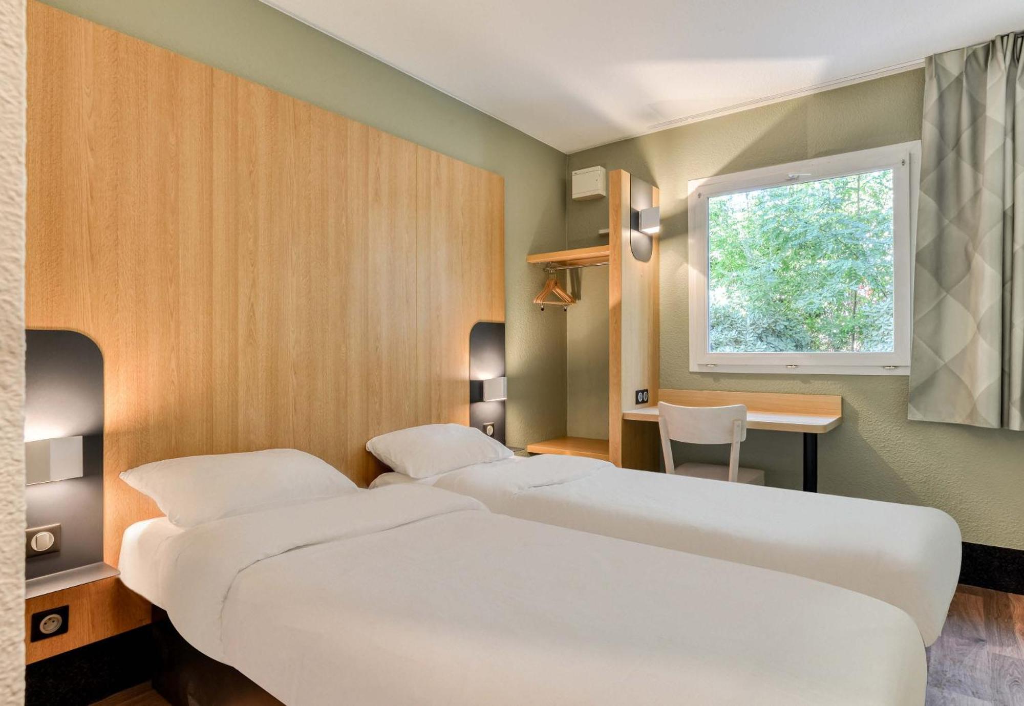 B&B Hotel בזייה מראה חיצוני תמונה