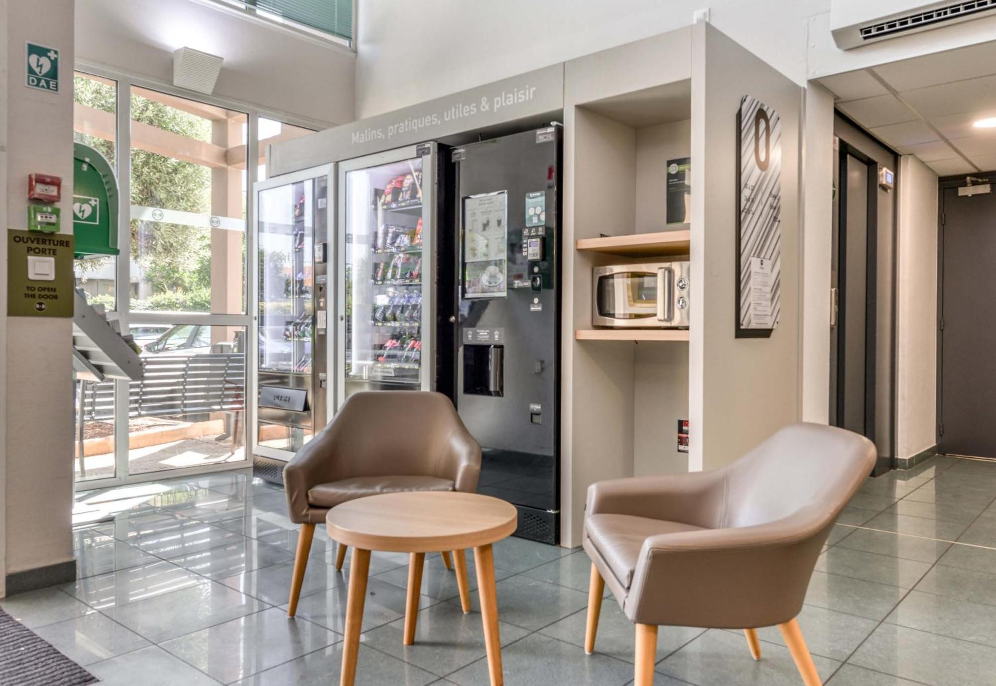B&B Hotel בזייה מראה חיצוני תמונה