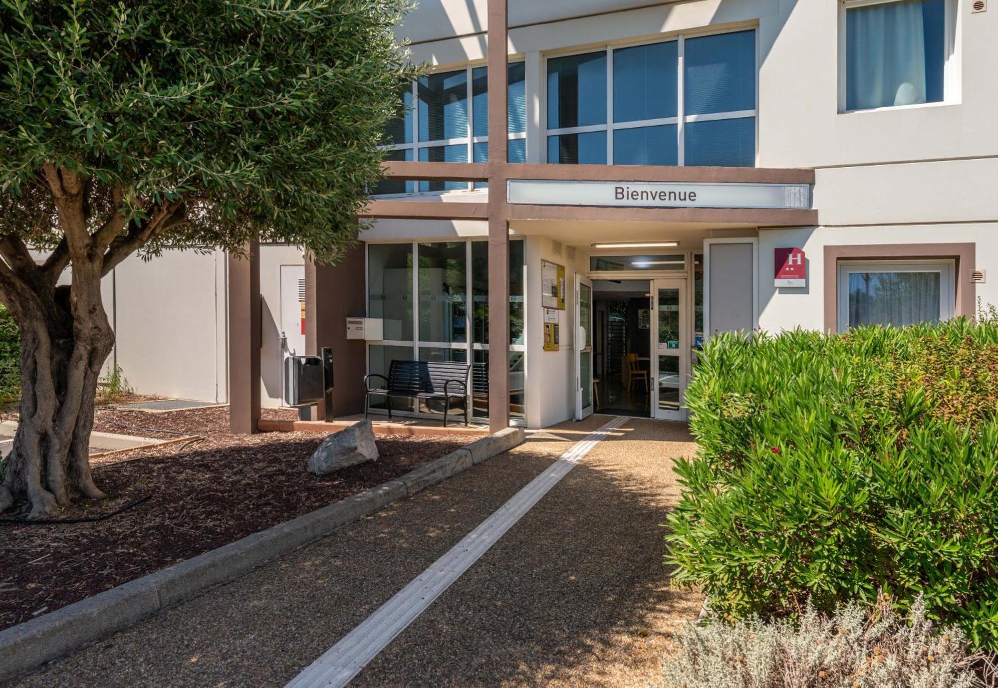 B&B Hotel בזייה מראה חיצוני תמונה