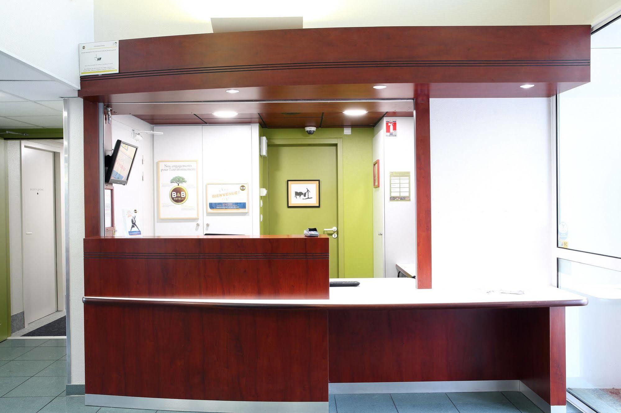 B&B Hotel בזייה מראה חיצוני תמונה